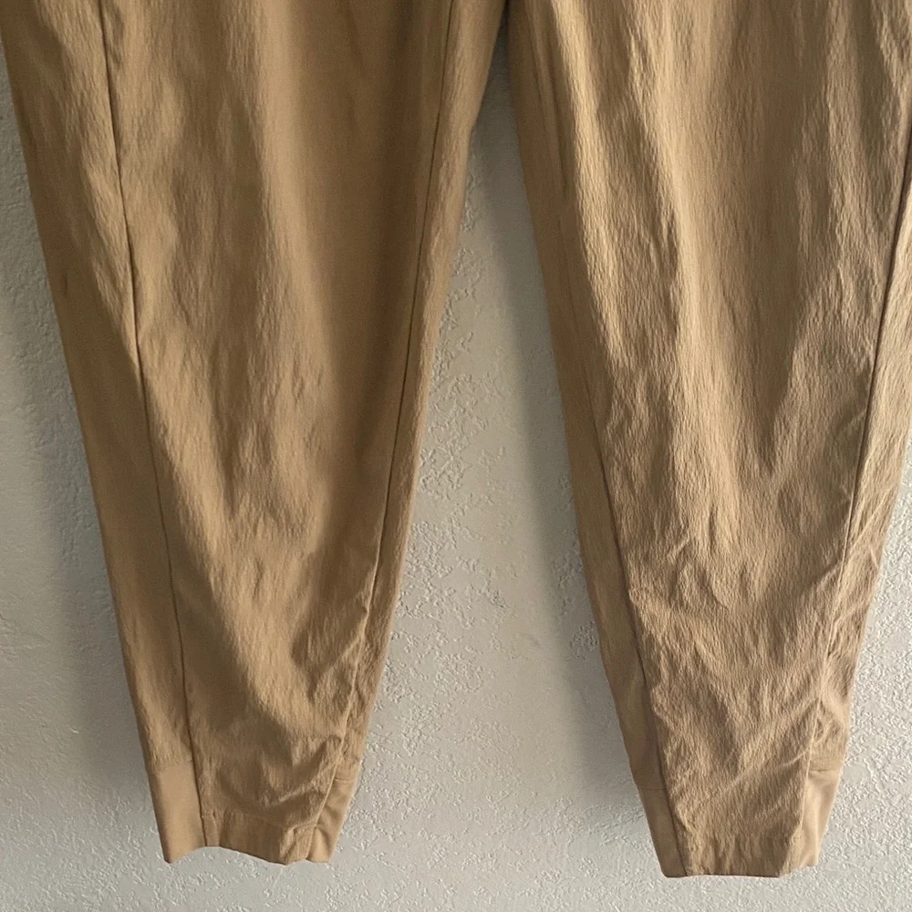 Athleta Trekkie North jogger women’s size 2P - Picture 3 of 10